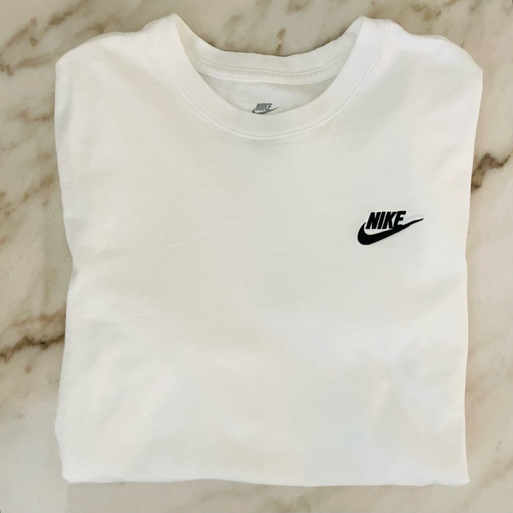 Nike White T-Shirt